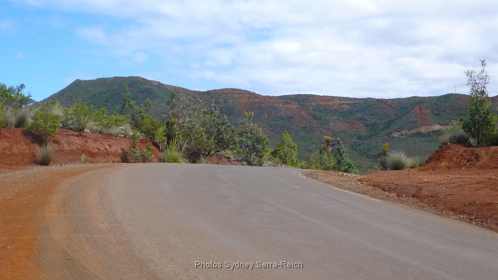 Sur la route en direction de Prony.JPG - Sur la route en direction de Prony. Août 2014